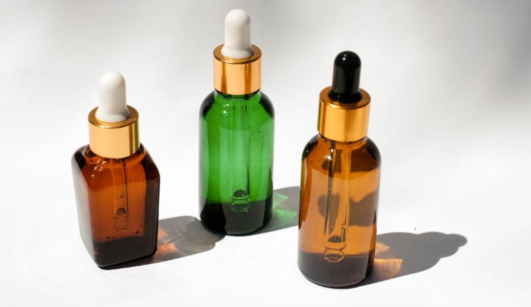 Serum Pemutih Wajah dalam 7 Hari – Panduan Terbaik, Produk Rekomendasi, dan Manfaatnya