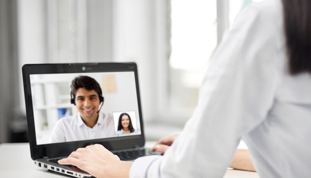 Manfaat-Teknologi-untuk-Interview-Online