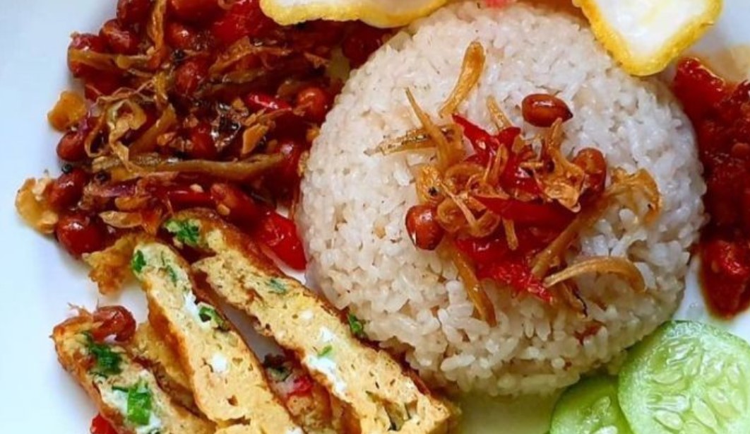 Rekomendasi-Produk-Rice-Cooker-untuk-Membuat-Nasi-Uduk