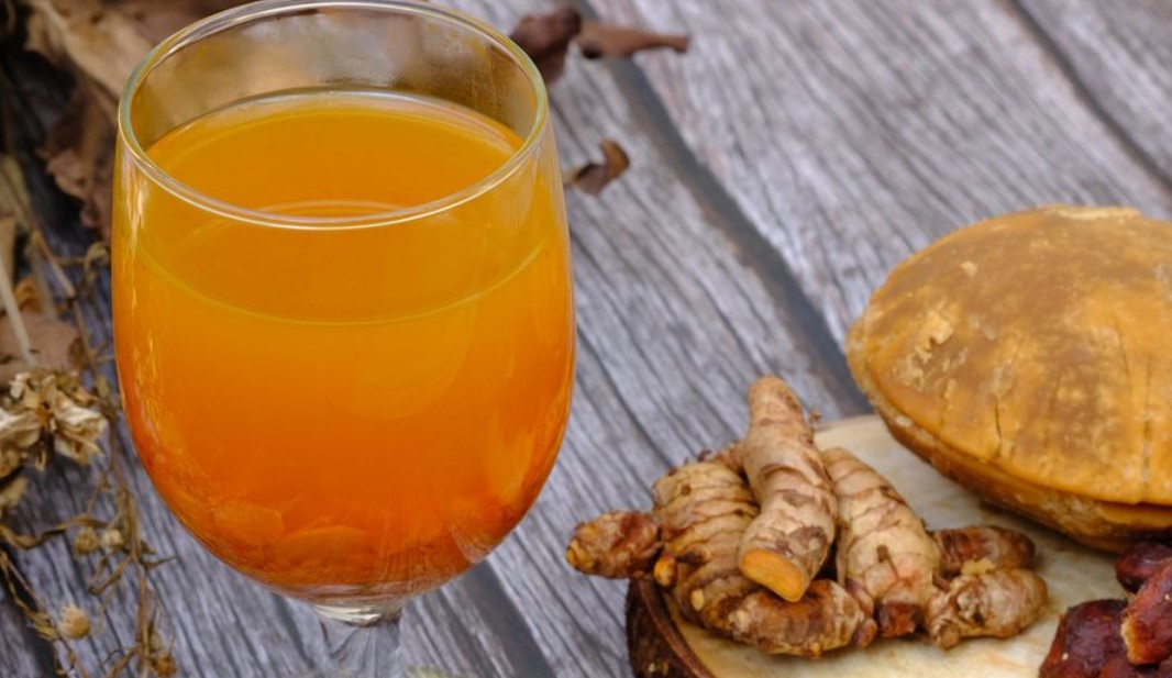 6 Khasiat Jamu Kunyit Asam yang Wajib Anda Ketahui